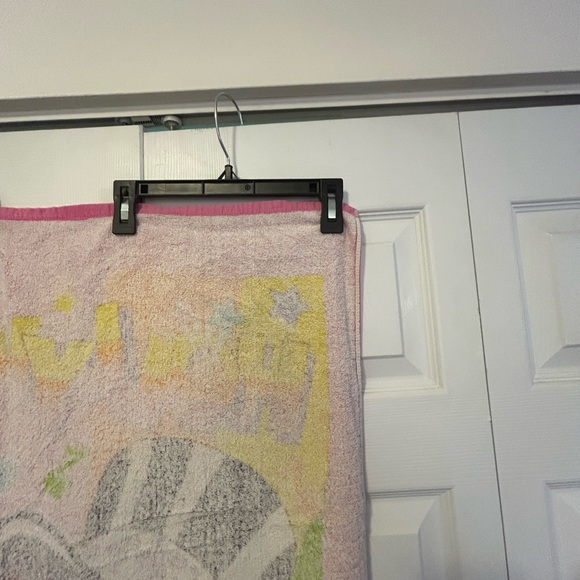 Vintage Used Condition Lisa Frank Hollywood Bear Beach Towel - Picture 4 of 12